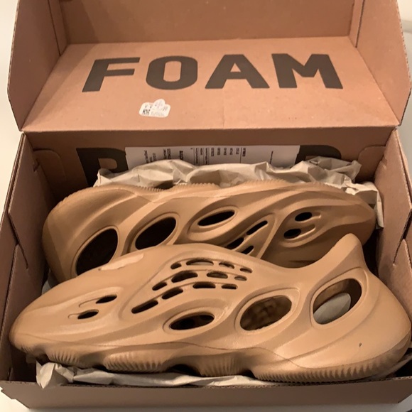 Yeezy foam runner - Picture 2 of 2